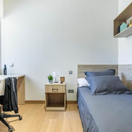 Micampus Aranjuez Student Residence Extérieur photo